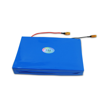 16v 1000F Hybrid Super Capacitor Module للحصول على طاقة السيارة / بدء تشغيل السيارة في حالات الطوارئ