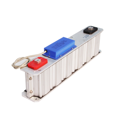 حزم البيانات ذات المكثفات الفائقة عالية الطاقة GHT 16V200FL الحجم ： 417 * 68 * 122