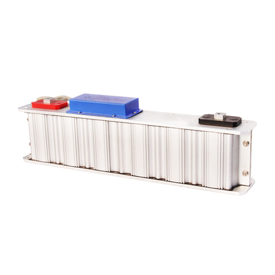 حزم البيانات ذات المكثفات الفائقة عالية الطاقة GHT 16V200FL الحجم ： 417 * 68 * 122